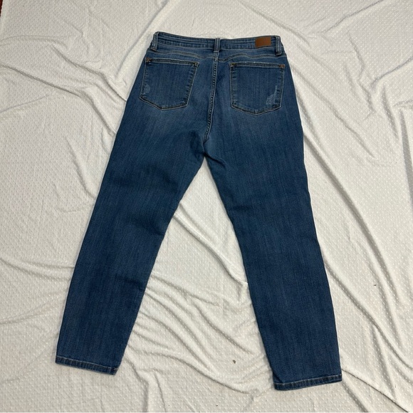 JUDY BLUE Mid Rise Cropped Relaxed Fit Denim Jeans 82251 Size 11/30 11 - Picture 3 of 12